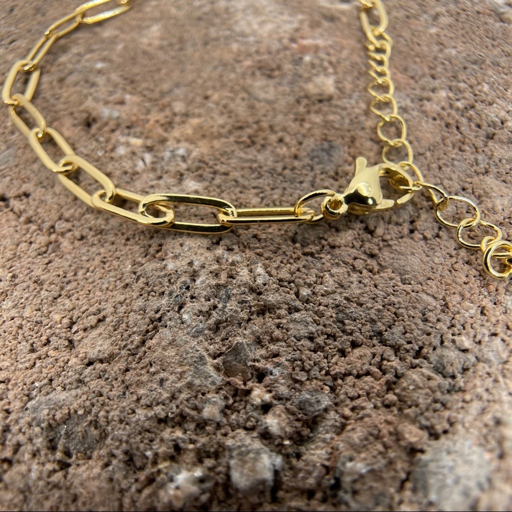 Last 1! 14k Gold Plated Medium Paperclip Chain Bracelet - Picture 3 of 4